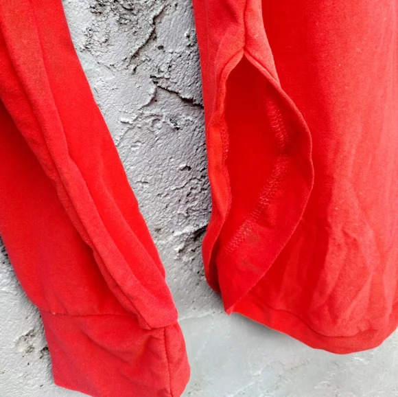 "MERRY WEAR" PJ TOP. SZ LG - Picture 4 of 8